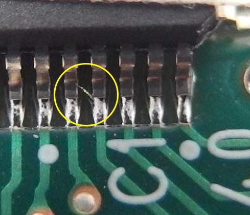 はんだコテの扱いによるショート（ブリッジ）