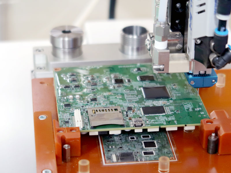 プリント基板コーティングの目的とは｜方法や注意点を確認