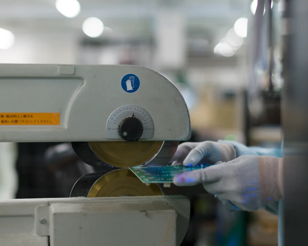 表面実装後の基板分割の工程