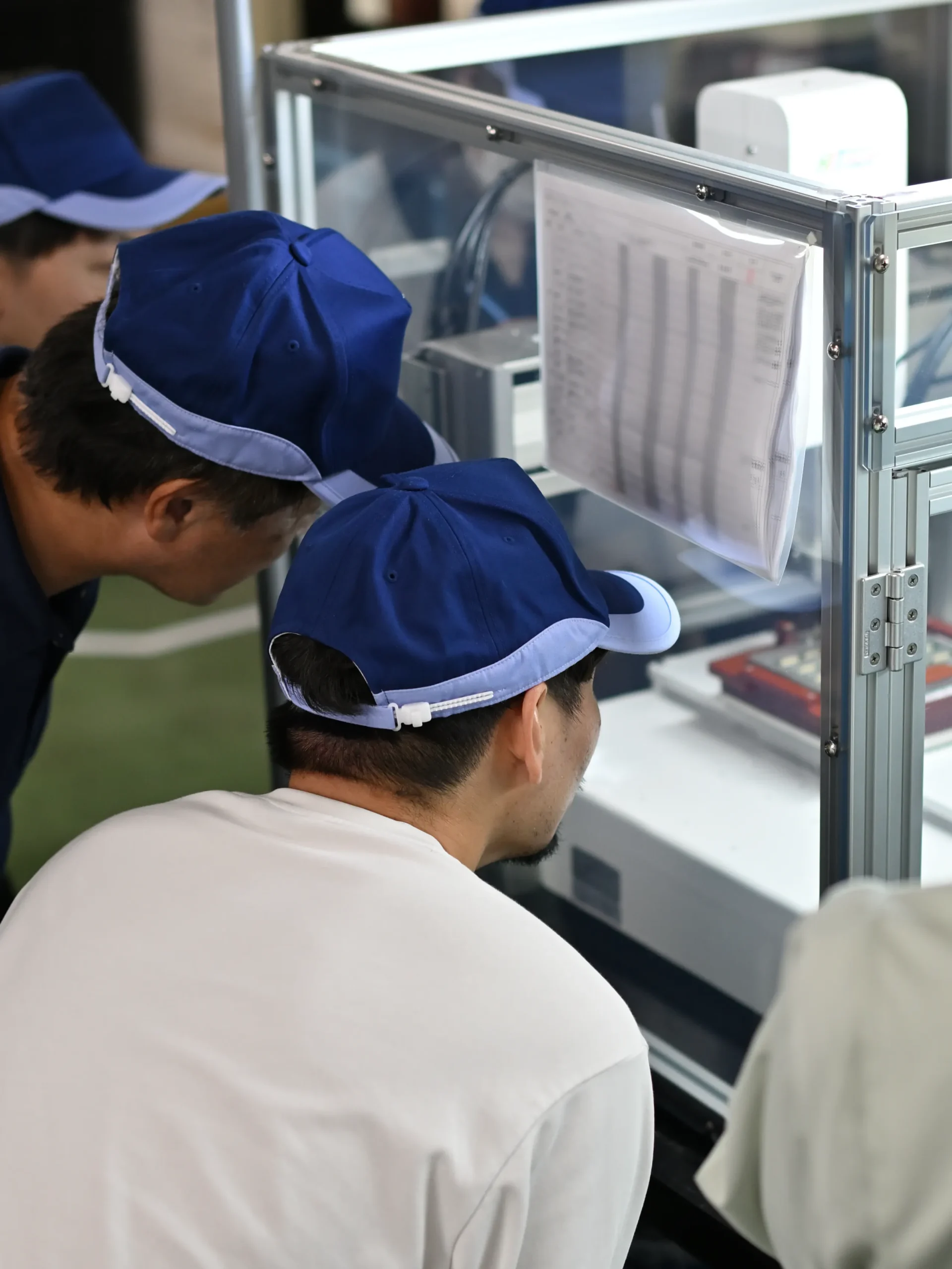 複雑な形状に対応する基板分割機ルーターカッター