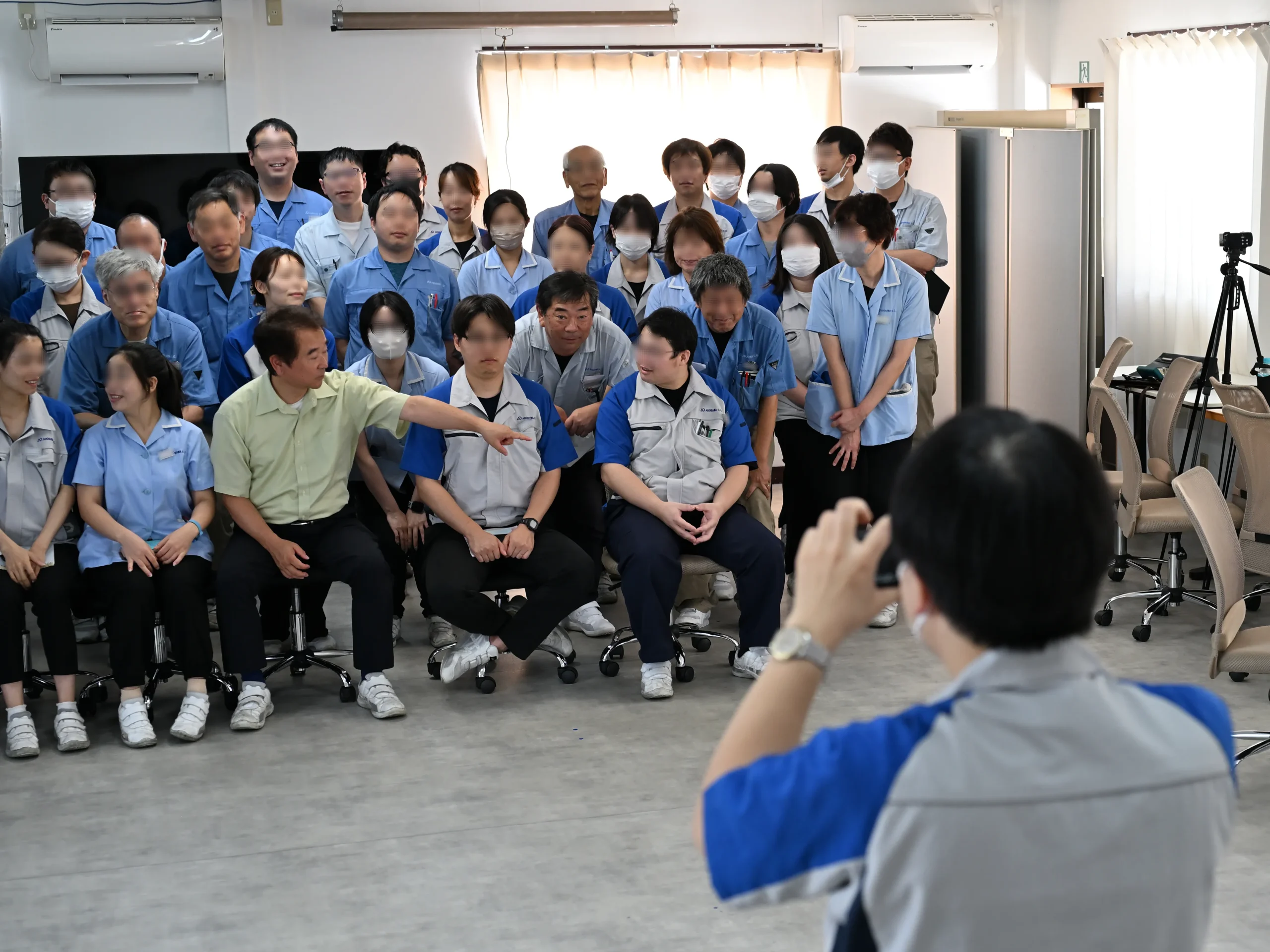 従業員満足（ES）が顧客満足（CS）に繋がる企業文化を示すイメージ